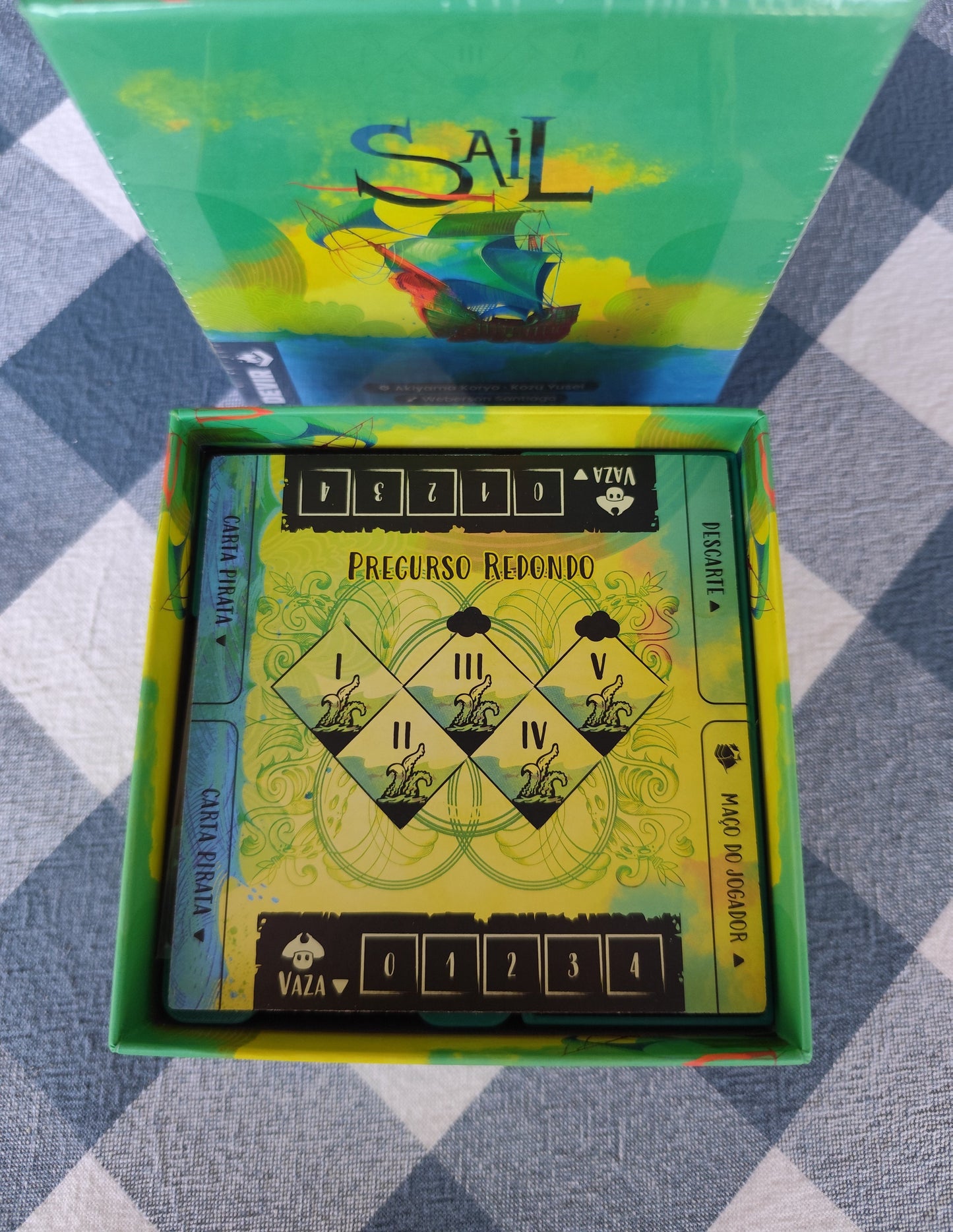 KreativLayers Sail INSERT board game organizer with compartments for cards, tokens, and game pieces, shown in a flat layout.