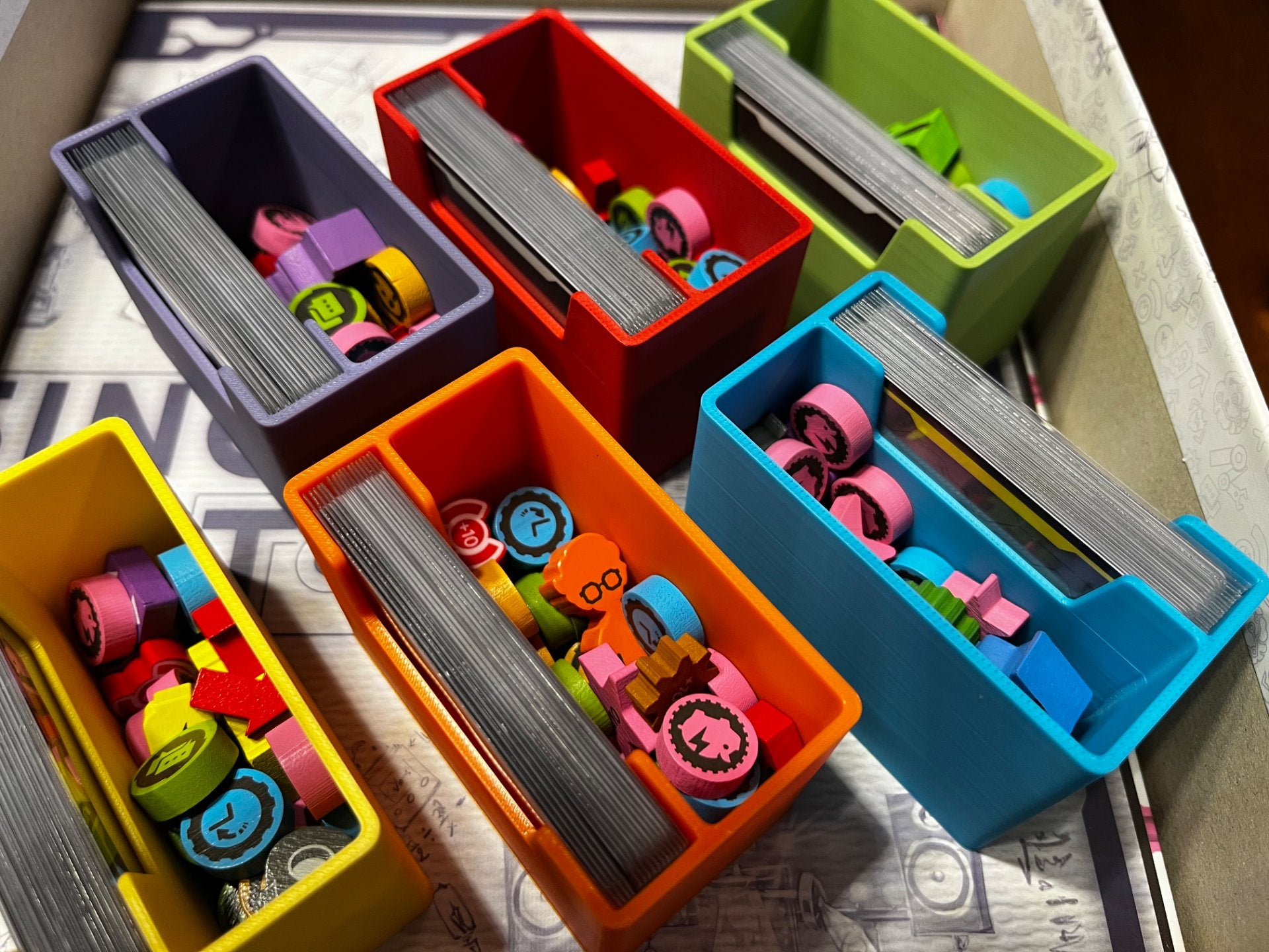 Raising Robots Deluxe Insert by KreativLayers, a board game organizer with compartments for game pieces and cards.