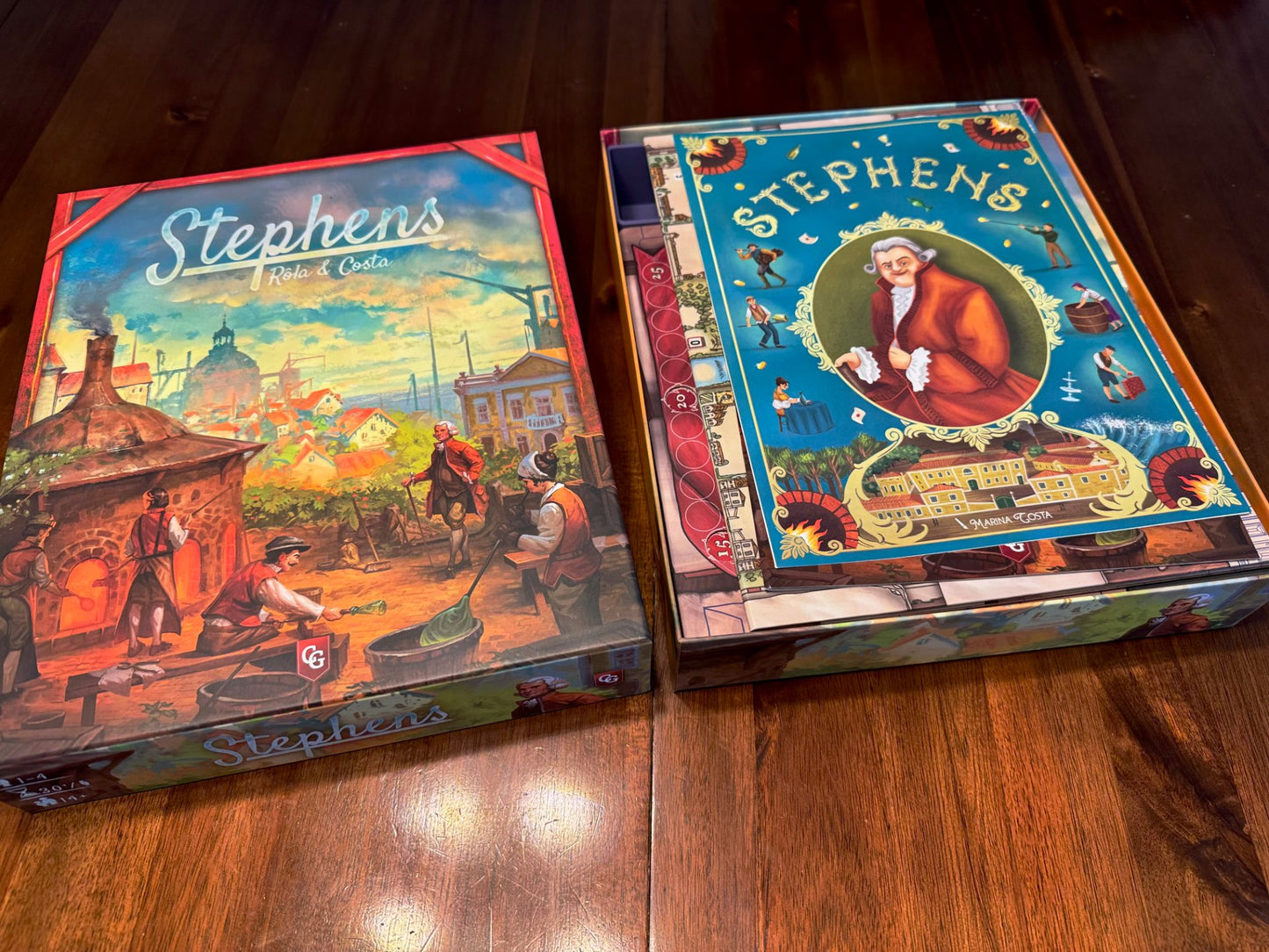 KreativLayers Stephens Board Game Insert, a wooden organizer with compartments for game pieces and cards.