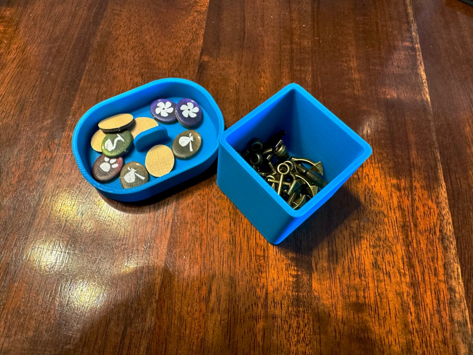 Everdell Farshore Collector's Edition insert by KreativLayers, featuring compartments for organized board game storage.