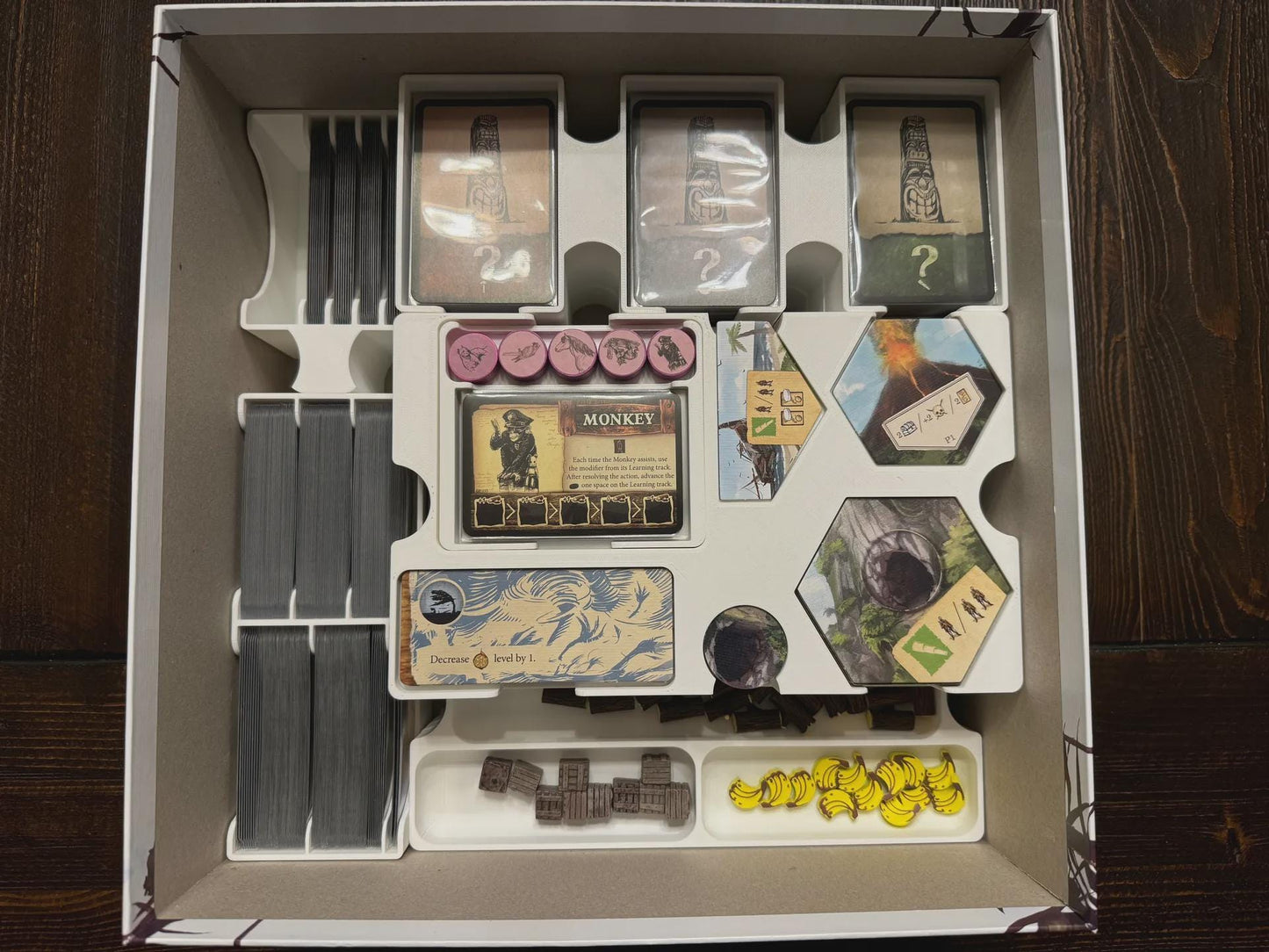 Robinson Crusoe Gamefound Collector's Edition Board Game Insert / Organizer - Made using Solar Power