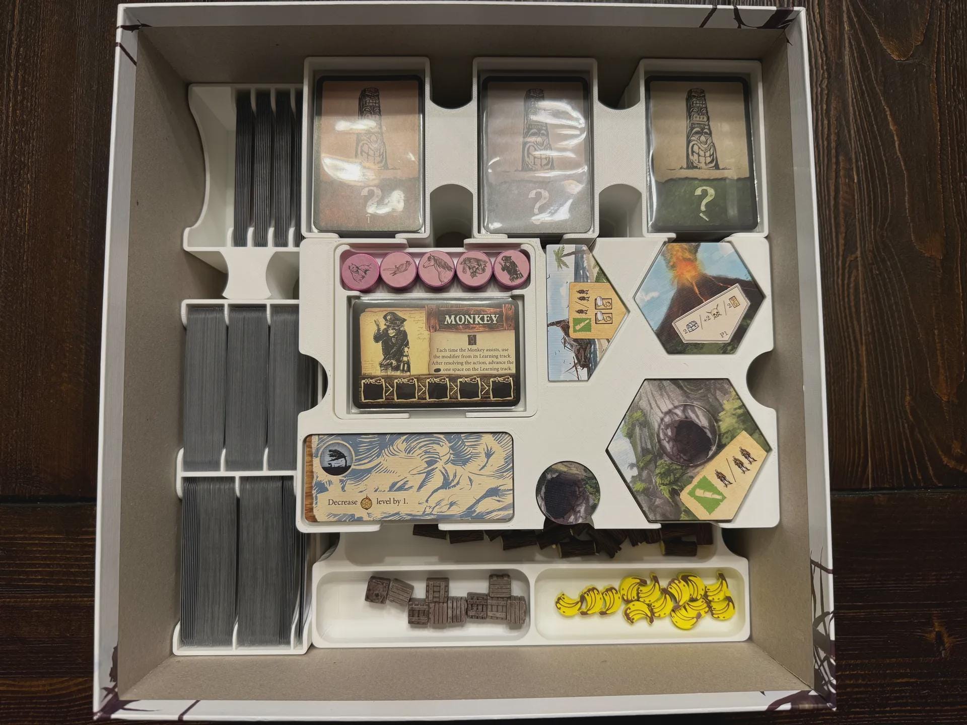 Robinson Crusoe Gamefound Collector's Edition Board Game Insert / Organizer - Made using Solar Power