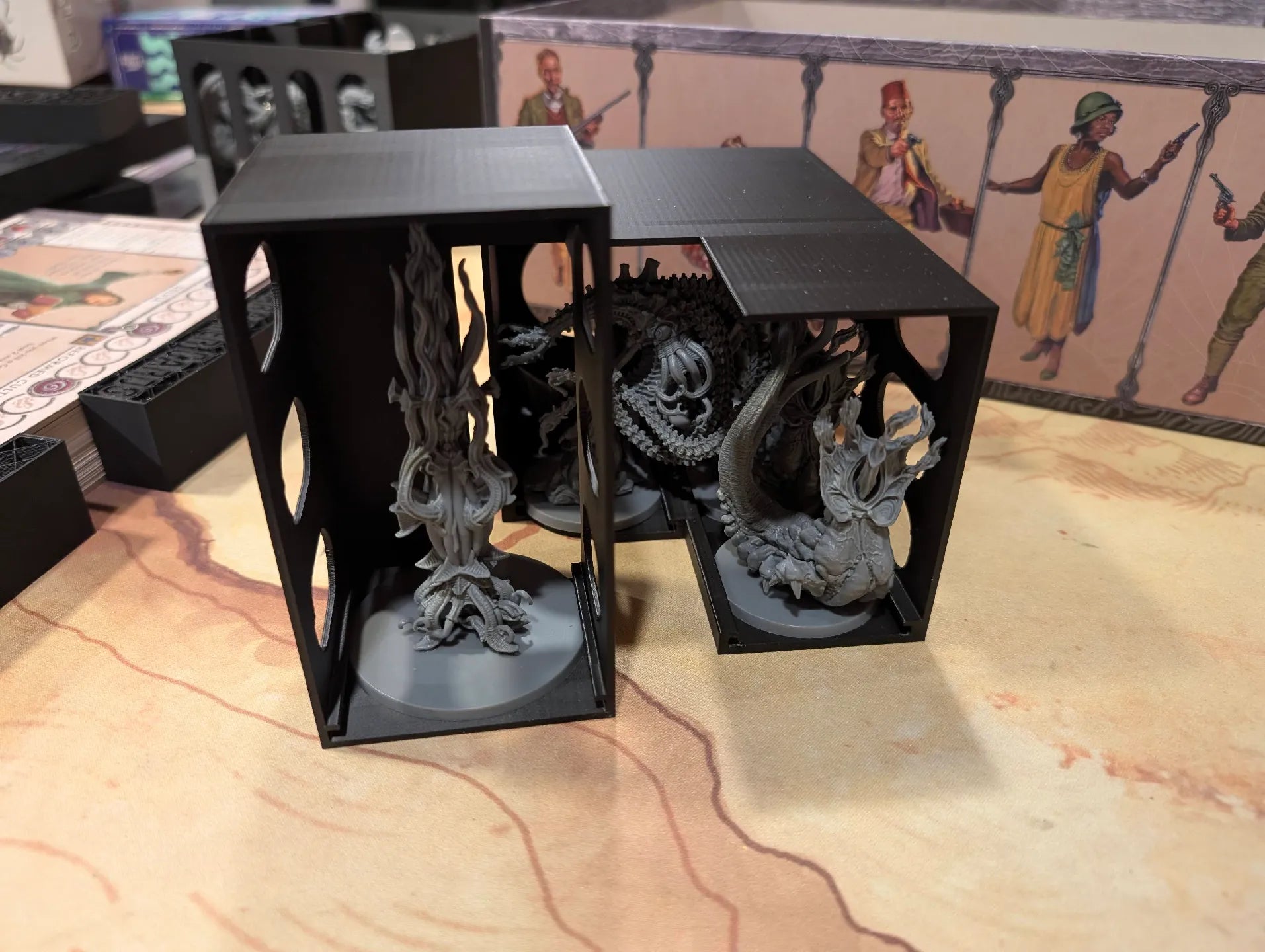 Cthulhu Death May Die Insert (Holds Season 1, 2, 3, 4, Unknowable, Goat, Yog, Ithaqua, Animal Allies) - KreativLayers