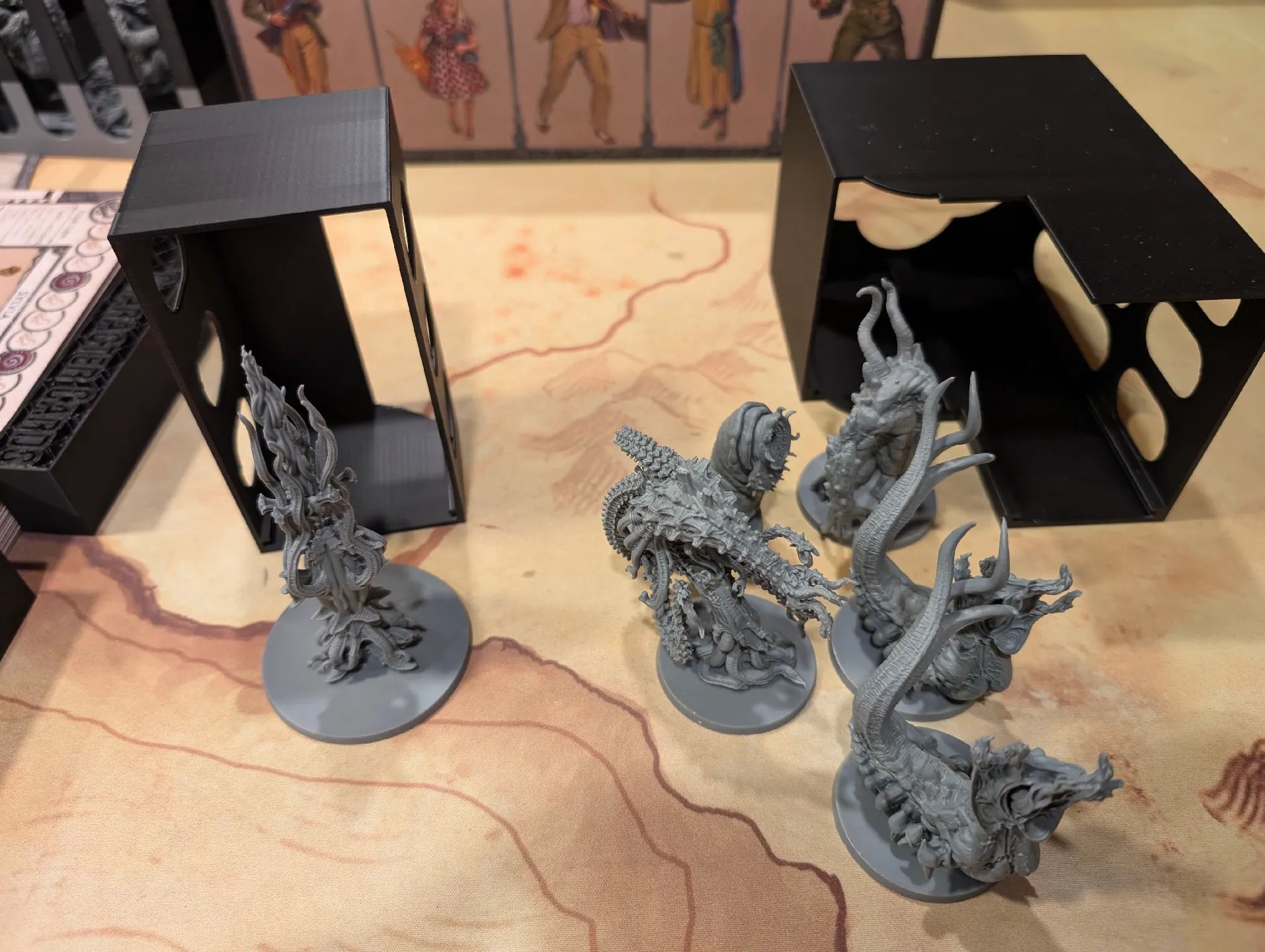 Cthulhu Death May Die Insert (Holds Season 1, 2, 3, 4, Unknowable, Goat, Yog, Ithaqua, Animal Allies) - KreativLayers