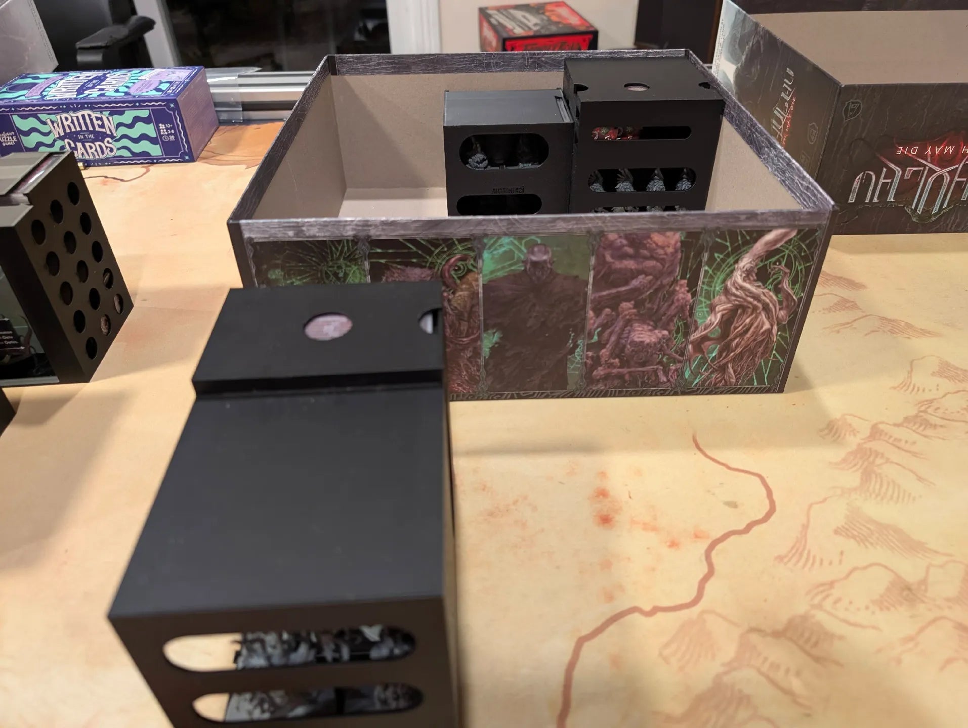 Cthulhu Death May Die Insert (Holds Season 1, 2, 3, 4, Unknowable, Goat, Yog, Ithaqua, Animal Allies) - KreativLayers