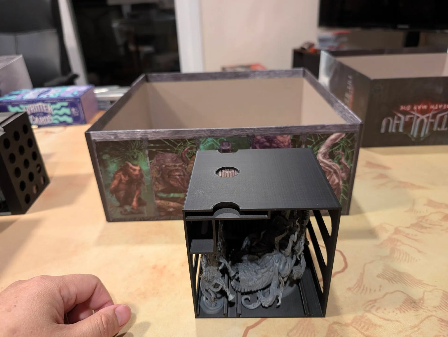 Cthulhu Death May Die Insert (Holds Season 1, 2, 3, 4, Unknowable, Goat, Yog, Ithaqua, Animal Allies) - KreativLayers