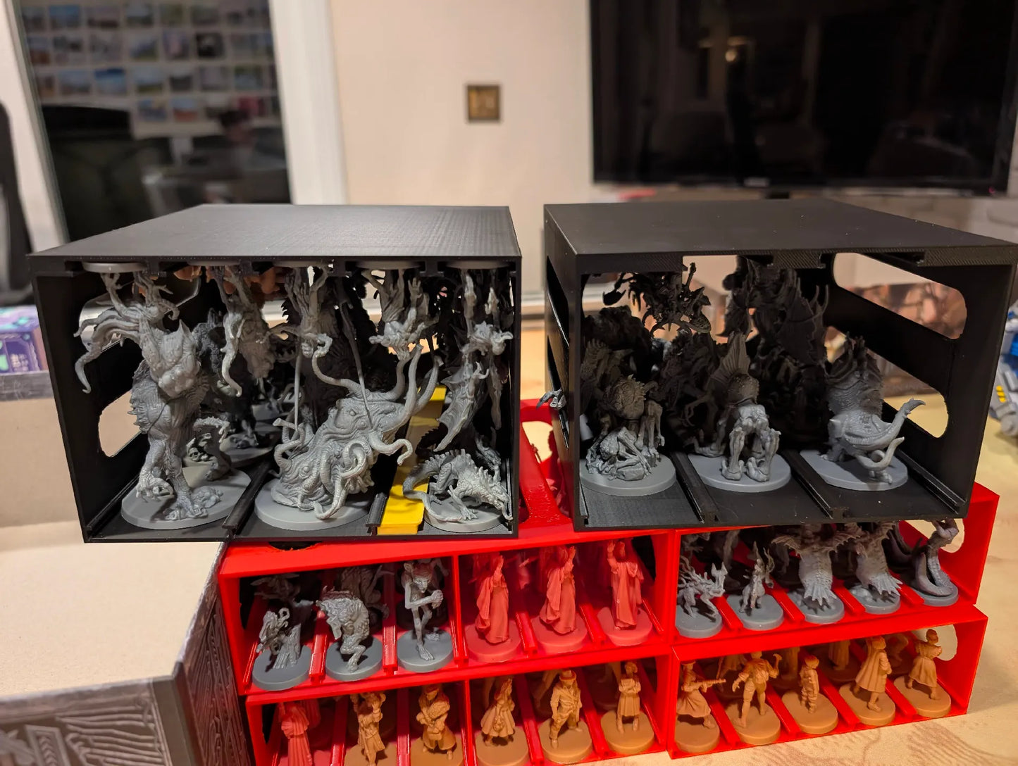 Cthulhu Death May Die Insert (Holds Season 1, 2, 3, 4, Unknowable, Goat, Yog, Ithaqua, Animal Allies) - KreativLayers